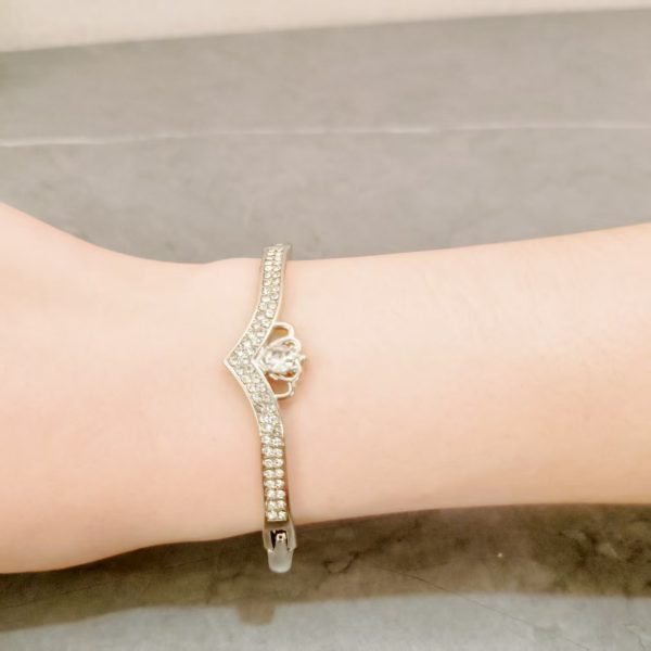 Diamond Inlaid Crown Fashion Ladies' Bracelet