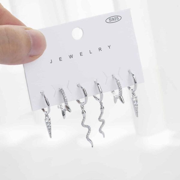 New High Grade Sense Snake-like Earring Set Punk Wind