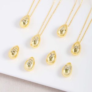 Glossy Water Drop 26 English Letter Pendant Copper-plated Gold Simple Pendant Female