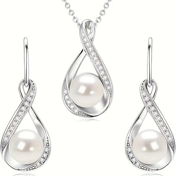 Simulated Pearl Jewelry Diamond Inlaid Clavicle Chain To Give Mom