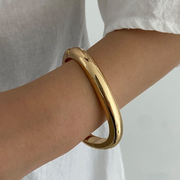 Female Retro Exaggerated Irregular Dyed Resin Bracelet
