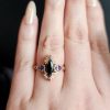 Rose Gold Inlaid Black Horse Eye Ring Mid-ancient Colored