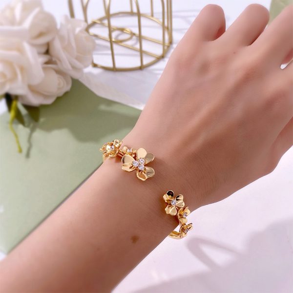 Three-leaf Flower Micro Inlaid Zircon  Bracelet