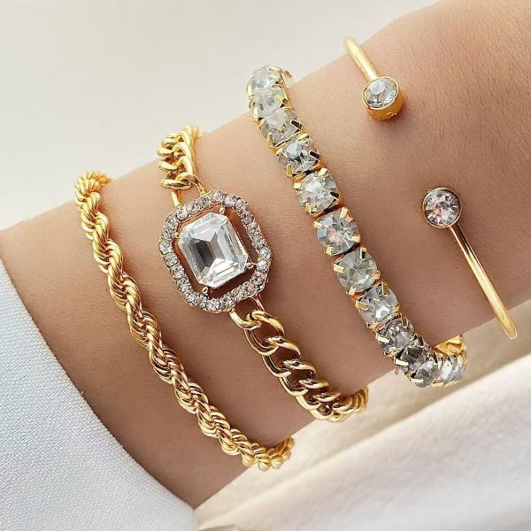 Artistic Retro Versatile Metal Chain Square Diamond 4-piece Set