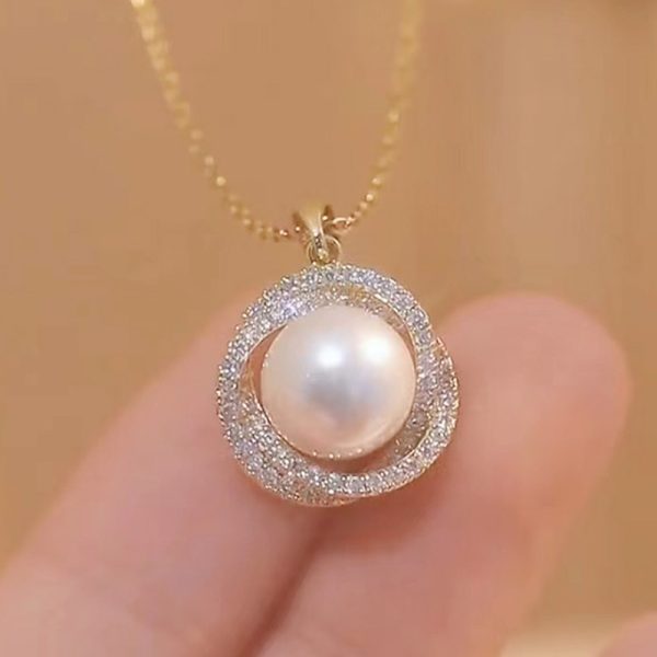 Women's Pearl Diamond Temperament Wild Necklace