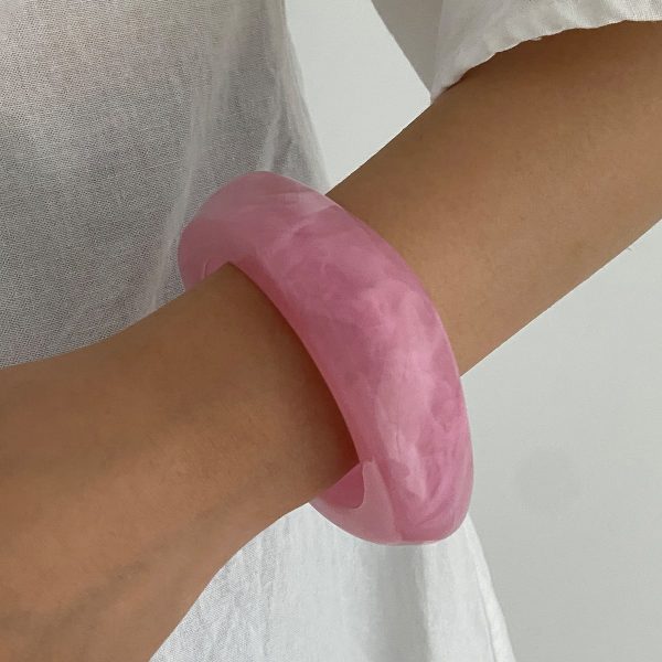 Female Retro Exaggerated Irregular Dyed Resin Bracelet