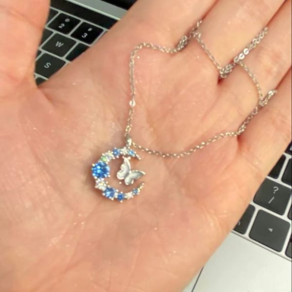Moon Diamond Butterfly Necklace Light Luxury
