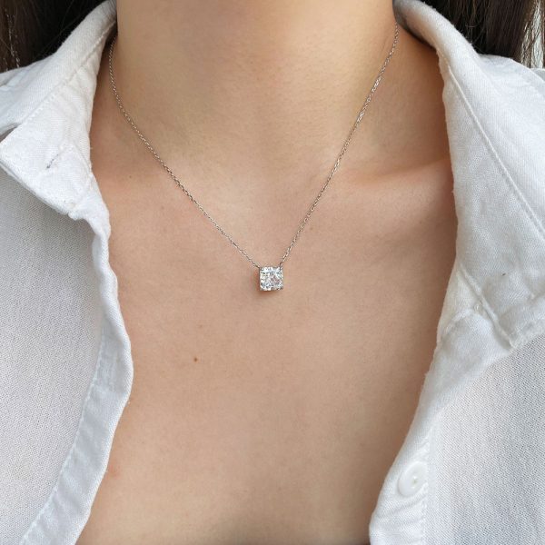 925 Silver Luxury Enclosure 4 Karat Ledean Square White Diamond Clavicle Necklace