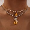 French Vintage Shell Jeweled Pendant Design Sense
