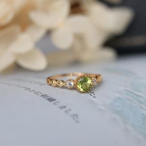 Japanese Style Imitation Peridot Ring Women's Retro Artistic