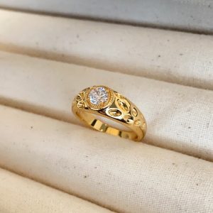 Gold SUNFLOWER Diamond-studded Ring Women