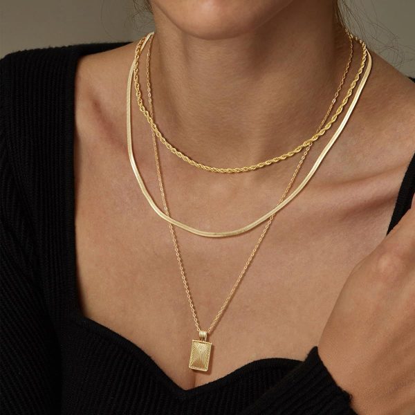Simple Twisted Circle Stackable Pendant
