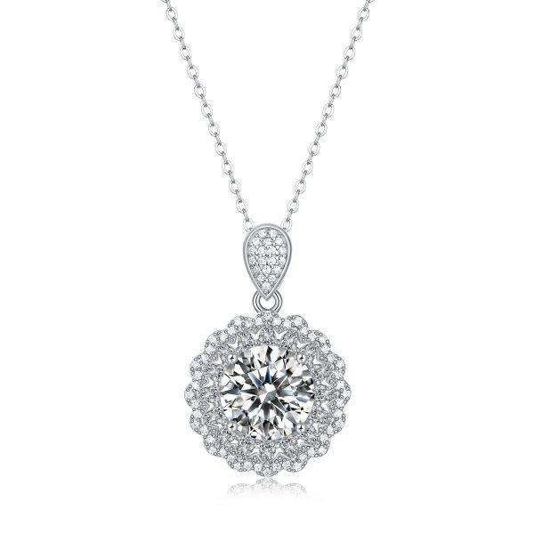 O1CN01oITitC2AkQiIkxInY_1110428241-0-cib.jpg S925 Silver Necklace Dreamlike Pendant Moissanite