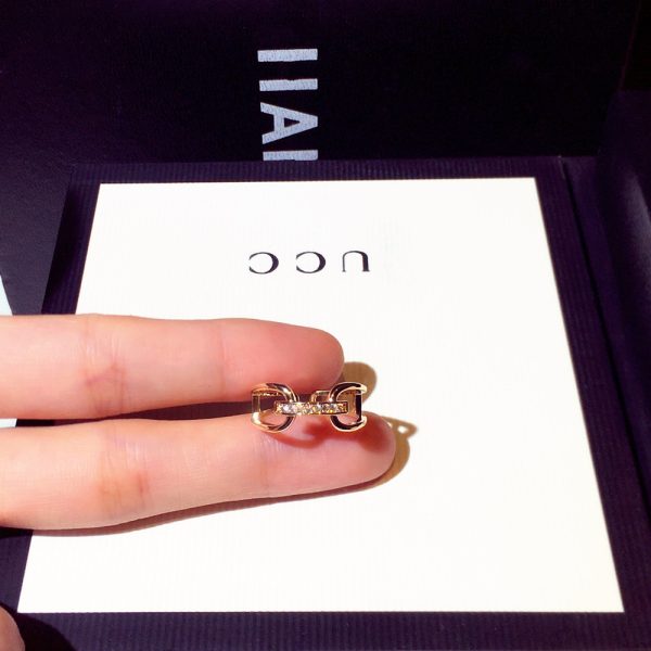 Inlaid Zircon Elegant Geometric Women's Ring