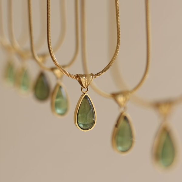 Retro Blue And Green Water Drop Necklace High Sense