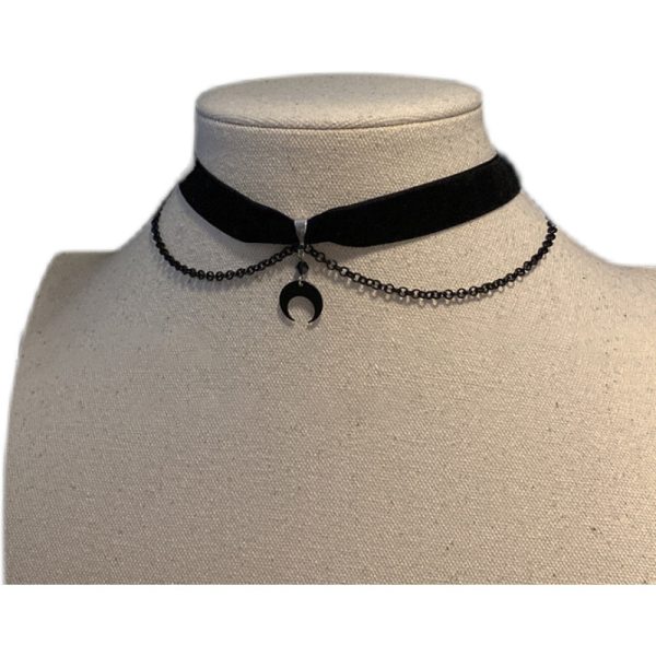 Gothic Style Crescent Choker Necklace Dark Black Collar