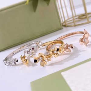 Three-leaf Flower Micro Inlaid Zircon  Bracelet