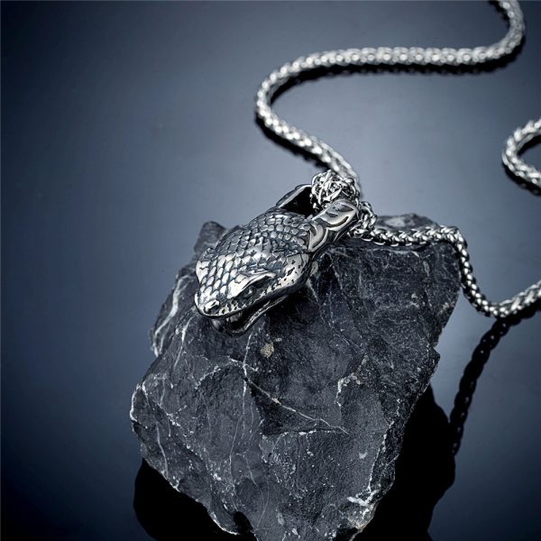 O1CN01zQbSCI2KjC7lXVHBZ_2219806209592-0-cib.jpg Retro Trendy Snake Head Pendant Necklace For Men