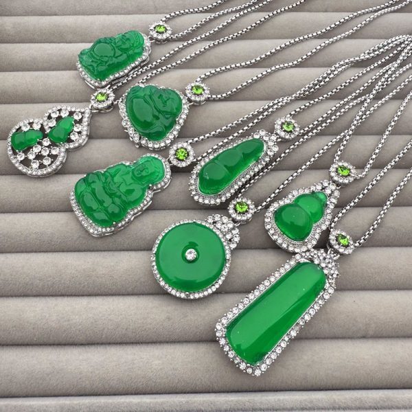 a14a9cd3-5499-4b3f-a07a-c10a38b102d5.jpg Artificial Chalcedony Lucky Pendant Pendant Emerald Green Safety-blessing Card Necklace Temperament