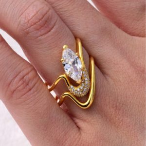 Light Luxury Advanced Moissanite Ring Horse Eye Main Stone Hollow Curve Design Sense