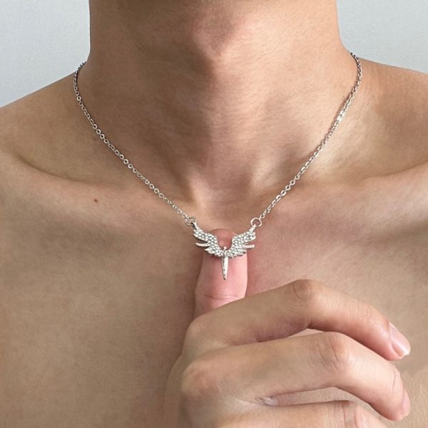 Fate Of Heart Wings Diamond-studded Necklace Men And Women Cold Wind