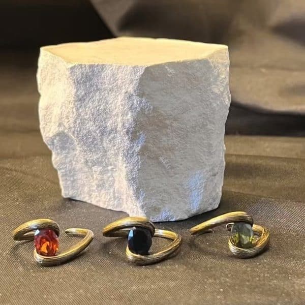 Brushed Diamond Colored Gems Zircon Ring Advanced Design Sense