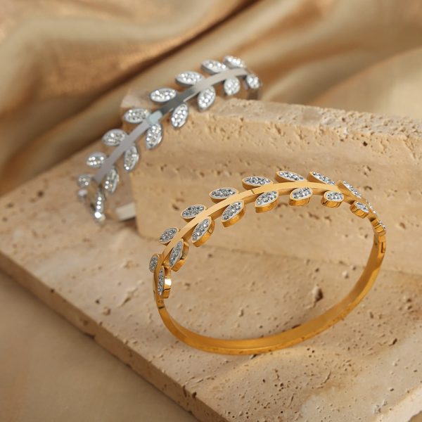 Fashionable All-match Light Luxury Titanium Steel Leaf Shape Bracelet