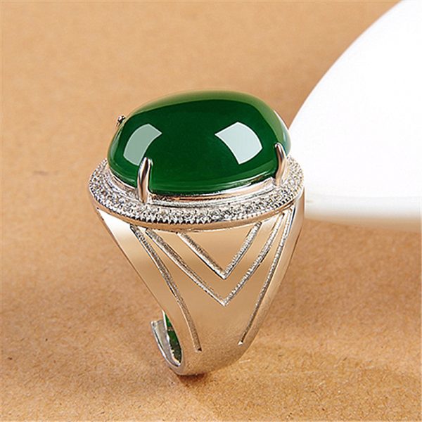 New Domineering Green Chalcedony Ring Plated 925 Silver Ring Simple And Elegant