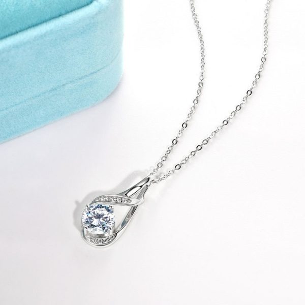 Water Drop Pendant Women's Diamond Necklace Minority All-match