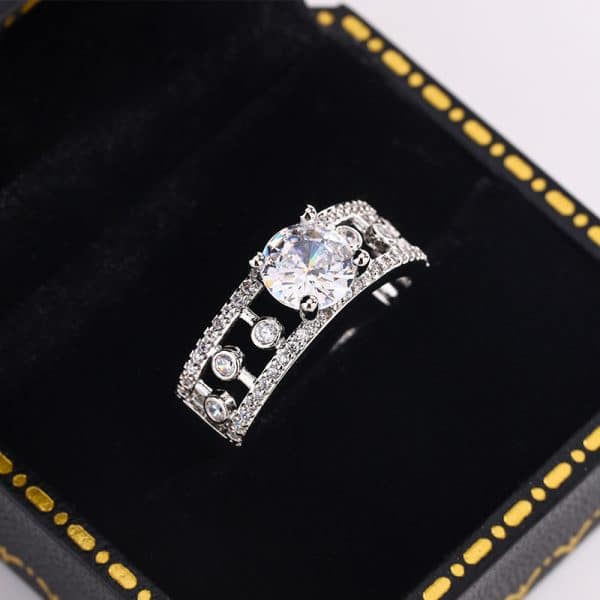 Dewdrop Hollow-out Anti-moissanite Ring High-grade Special Interest Light Luxury