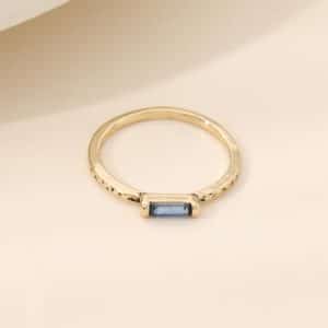 18K Gold White Zircon Ring Simple And Stylish Women