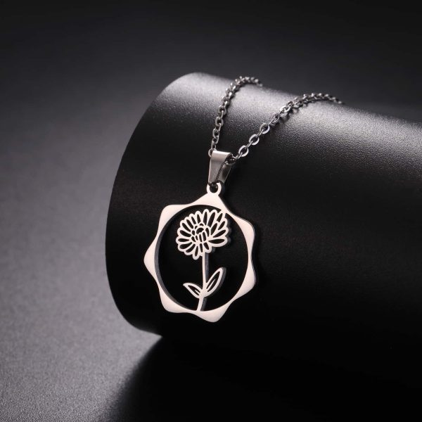 Stainless Steel Gold Snow Hualien Universe Flower-de-Luce December Flower Pendant Necklace