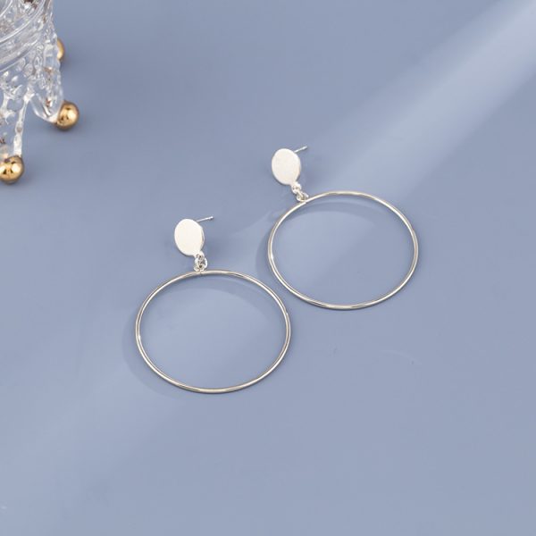 Exaggerated And Personalized Metal Circle Earrings Simple