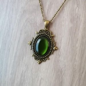 Gothic Vintage Bronze Pendant Necklace Personality