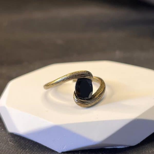 Brushed Diamond Colored Gems Zircon Ring Advanced Design Sense