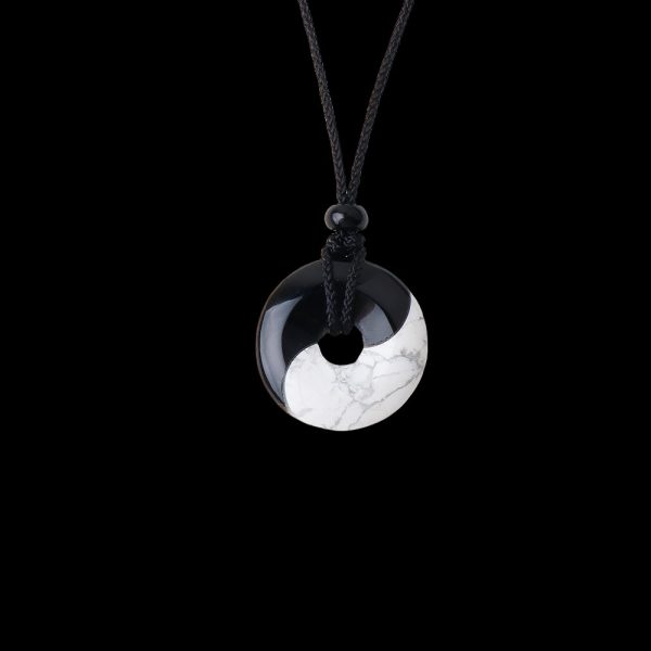 Eight-diagram-shaped Black Silk Turquoise Stitching Peace Buckle Necklace