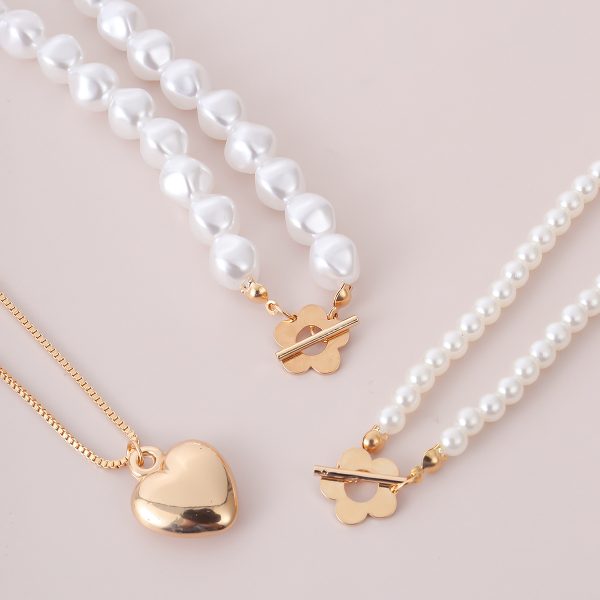 European And American Jewelry Elegant Geometric Pearl Set Necklace Simple Temperament Small Flower OT Buckle Heart-shaped Necklace