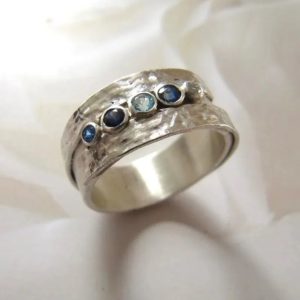 Wide Face Colored Zircon Ring With Retro Minimalist Design