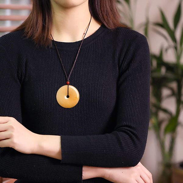 Jinsi Jade Peace Buckle Safe Gobi Jade Topaz Men's And Women's Necklace