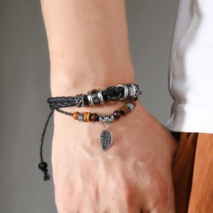 Woven Leaf Pendant Men's Leather Bracelet Simple