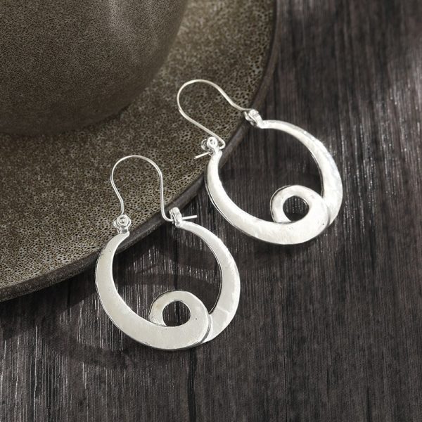 Creative Hollow Bohemian Beautiful Circle Pendant Earrings