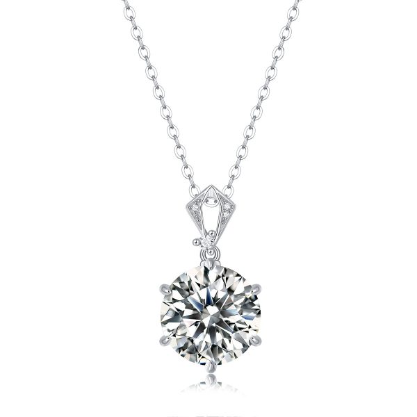 Inlaid Moissanite Plain Heart Pendant Clavicle Chain Necklace