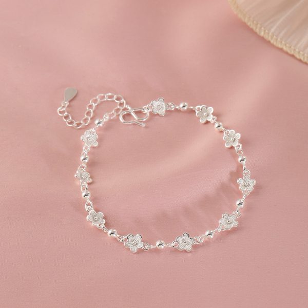 Dignified Flowers Bracelet Female All-match And Sweet Design