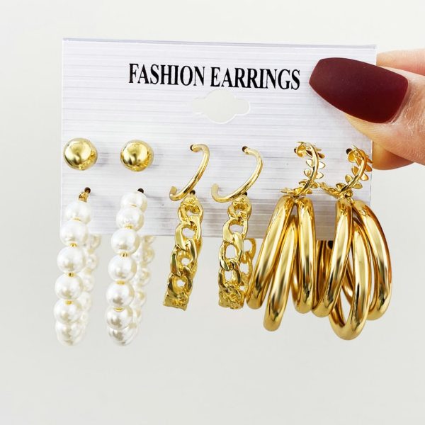 Cross-border Hot Selling Inlaid Pearl Twist Temperament Women's Earrings Set 6 Pieces Creative Retro Gold Love Heart Stud Earrings