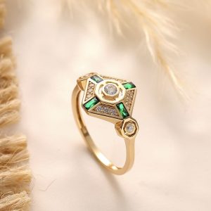 Ins Emerald Diamond Ring Fashion Square
