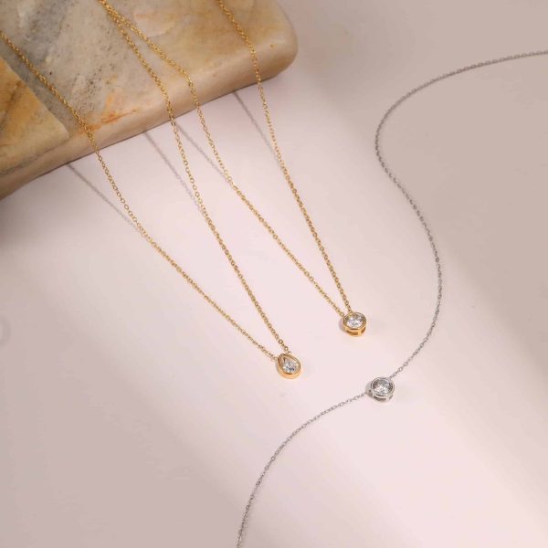 European And American Stainless Steel Necklace Gold-plated Inlaid Zircon High Sense