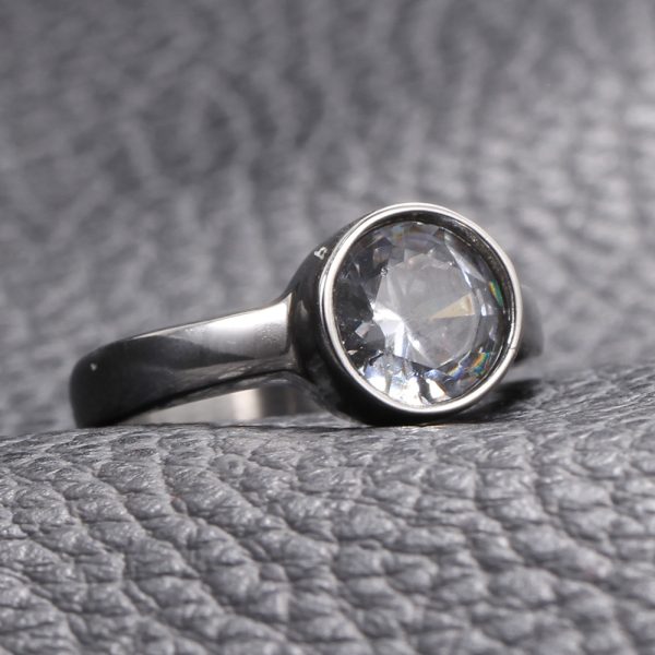 Women's Fashion Stainless Steel Diamond-studded Ring