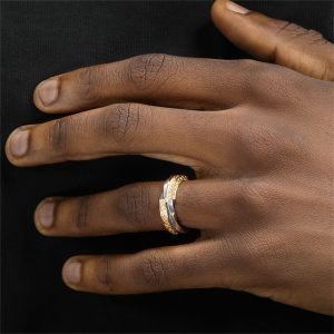Gold And Silver Color Blocked Tang Grass Pattern Ring