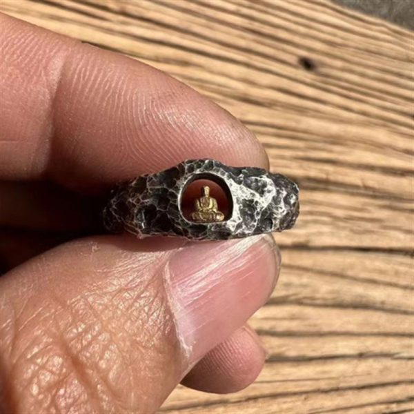 Grotto Buddha Ring Rock Texture Hand-forged Ring