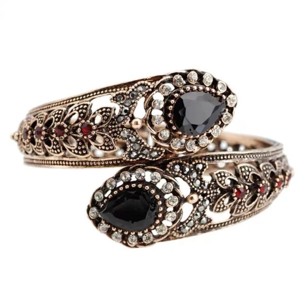European And American Retro Alloy Gemstone Bracelet